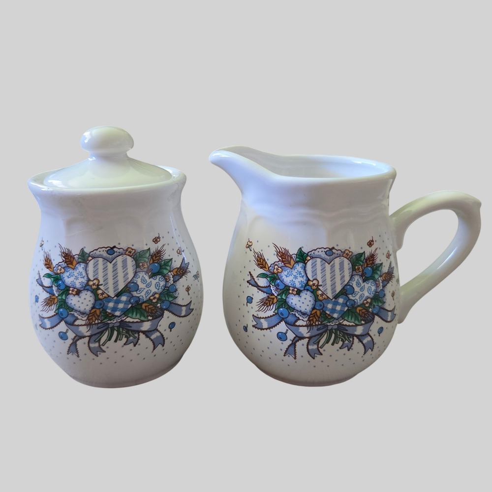 Tabletops Ceramic Creamer and Sugar Bowl Set Blueberry Hearts Country Style VTG